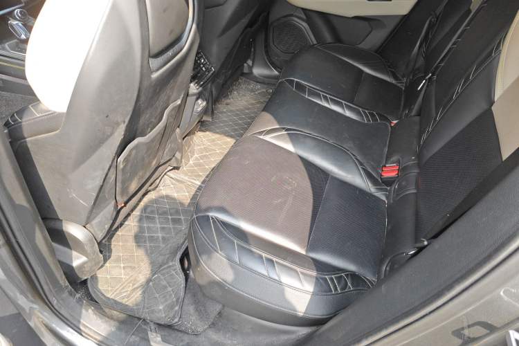 Used Lynk & Co 05 2020 2.0TD Two-Wheel Drive Shine Halo