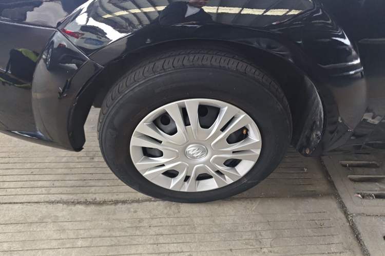 Used Buick Excelle 2015 1.5L Manual Classic Trim Left Front Wheel Hub