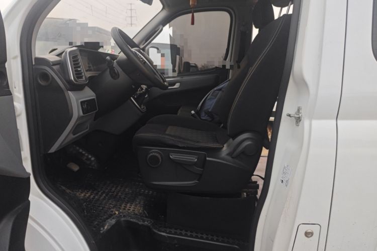 Used SAIC MAXUS Xintu V80 2021 2.0T Manual Classic Aoyuntong 127 PS Mid-axle Mid-roof 6/7/8/9-Seater