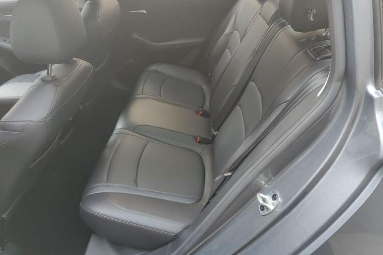 Used Roewe i5 2023 1.5L CVT Luxury Edition
