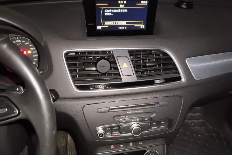 Used Audi Q3 2016 30 TFSI Fashion Model
