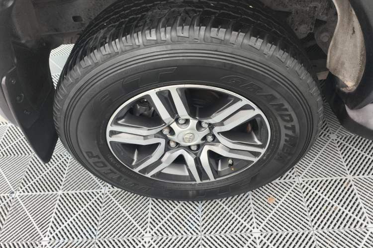 Used Toyota Fortuner 2016 2.7L Middle East Version