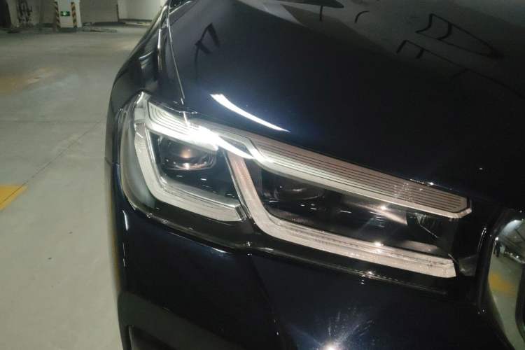 Used BMW 5 Series New Energy 2022 Second Facelift 535Le Pioneer Edition M Sport Package Right Front Headlight