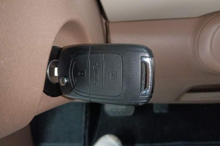 Used Wuling Hongguang MINIEV 2025 Four-Door Version Advanced Edition Vehicle Key