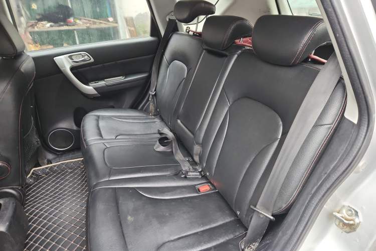 Used Haval H6 2013 Upgraded Model 1.5T Manual Two-Wheel Drive Elite Version