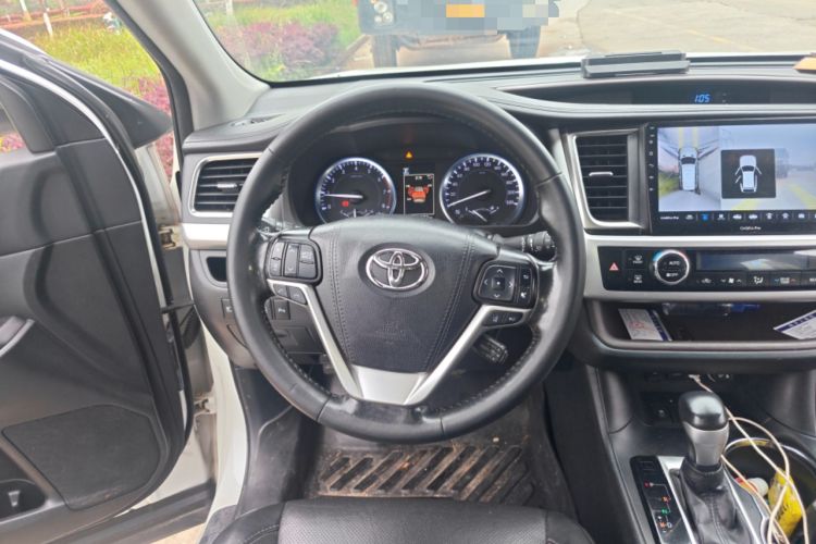 Used Toyota Highlander 2018 2.0T Four-Wheel Drive Luxury Edition 7 Seats China V Emission Standard Steering Wheel