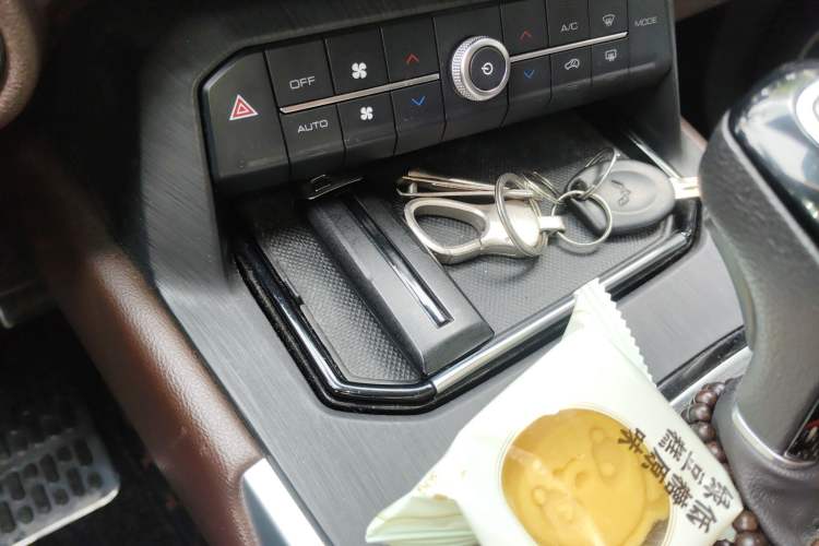 Used Wey VV5 2017 2.0T Ultra-Luxury Version