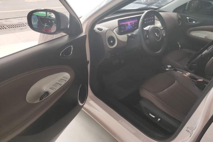 Used Wuling Bingo 2023 333 km Lingxi Connected Version
