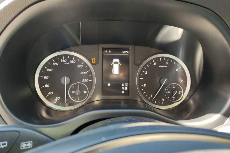 Used Mercedes-Benz Vito 2023 2.0T Business Version 7 Seats