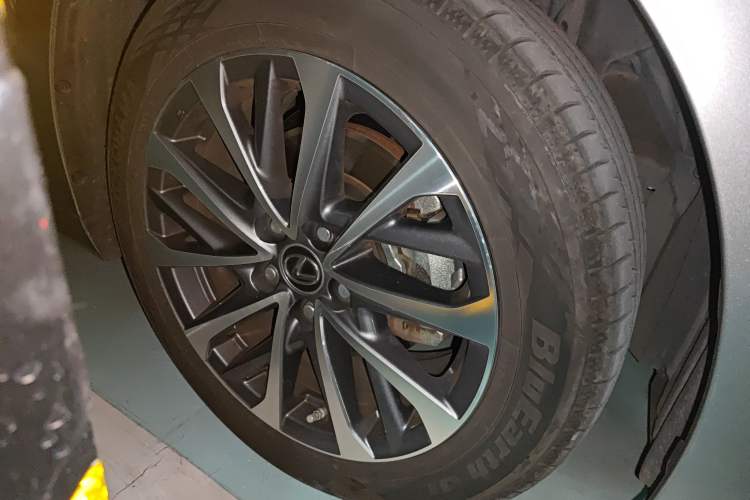 Used Lexus ES 2023 200 Excellence Edition
