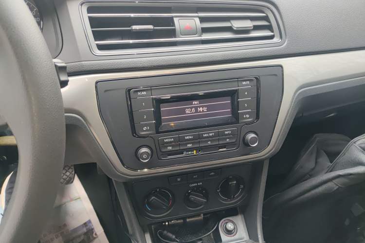 Used Volkswagen Lavida 2019 Lavida Start 1.5L Manual Fashion Edition China VI Standard
