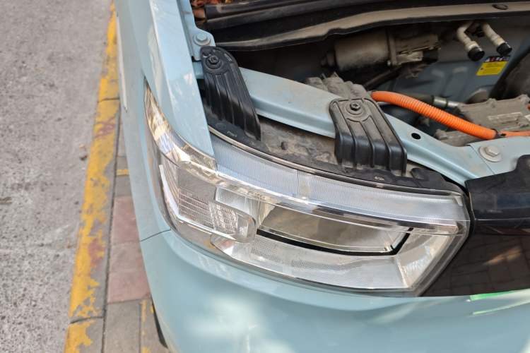 Used Wuling Hongguang MINIEV 2022 Macaron Premium Model – Lithium Iron Phosphate Right Front Headlight
