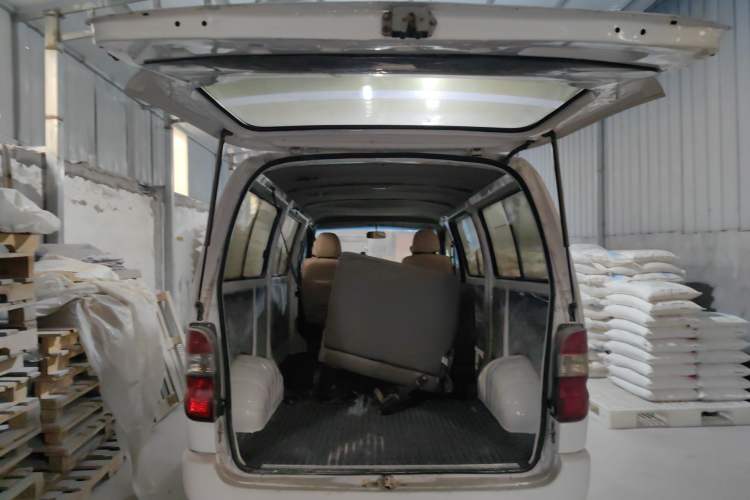 Used Jinbei Express 2018 2.0L Standard Version V19 Trunk