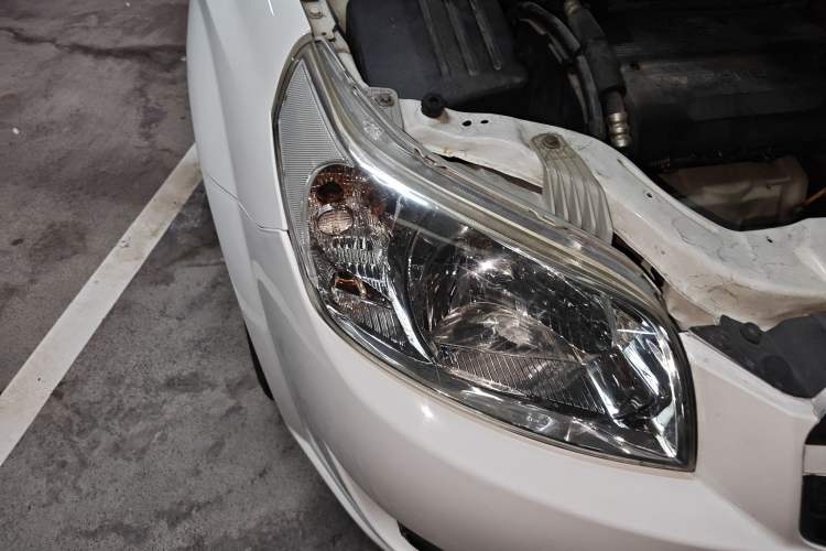 Used Chevrolet Lova 2010 1.4 MT Fengdu Version Right Front Headlight