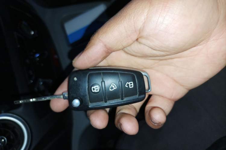 Used JAC Refine M3 2019 Creator Edition 1.8L Luxury Model Vehicle Key