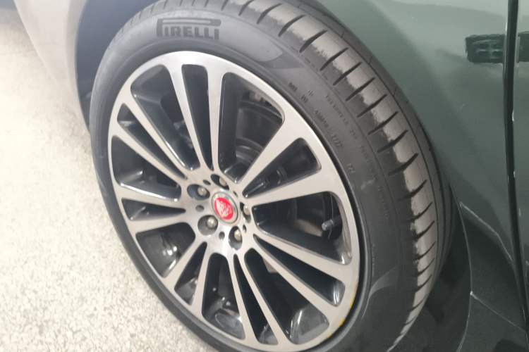 Used Jaguar XFL 2022 XFL 2.0T P250 Two-Wheel-Drive Prestige Luxury Edition Exterior 5