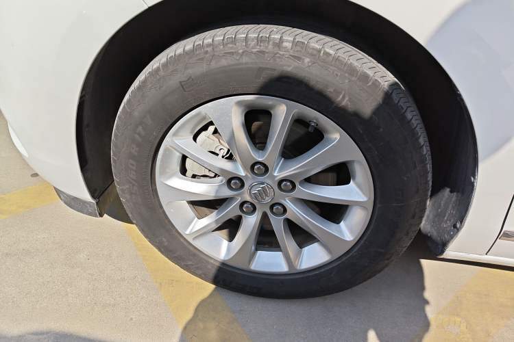 Used Buick GL8 2018 ES 28T Comfort Model China VI Standard