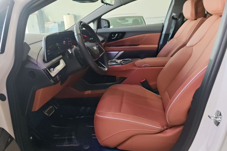 Used Cadillac OPTIQ 2024 Four-Wheel Drive Long-Range Version
