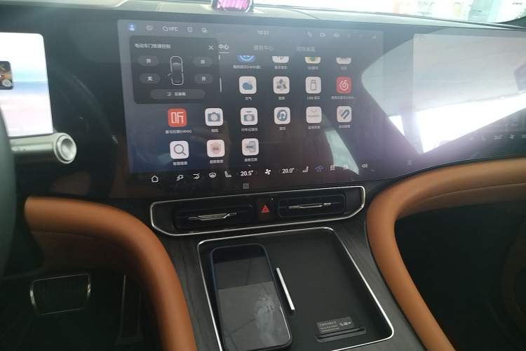 Used Hima AITO M9 2024 Range-Extended Ultra Version 42 kWh 6-Seater Model Audio And AC Panel