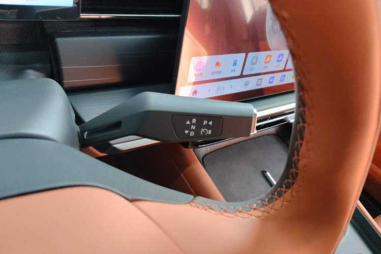 Used Dongfeng eπ eπ007 2025 Model Pure-Electric 565 All-Wheel-Drive Max Leading Edition
