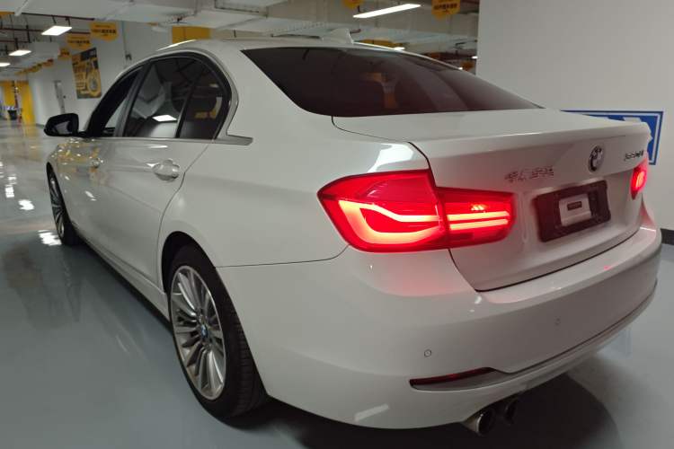 Used BMW 3 Series 2019 320Li Fashion Model
