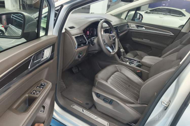 Used Volkswagen Viloran 2020 330TSI Luxury Edition