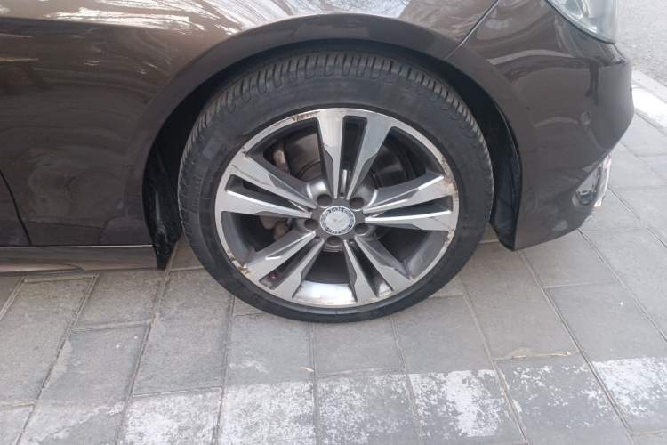 Used Mercedes-Benz E-Class 2015 Facelift E 200 L Sport Edition