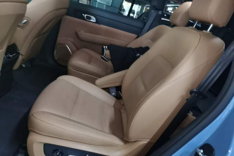 Used Li Auto ONE 2021 Extended-Range 6-Seater Version Left Rear Seat