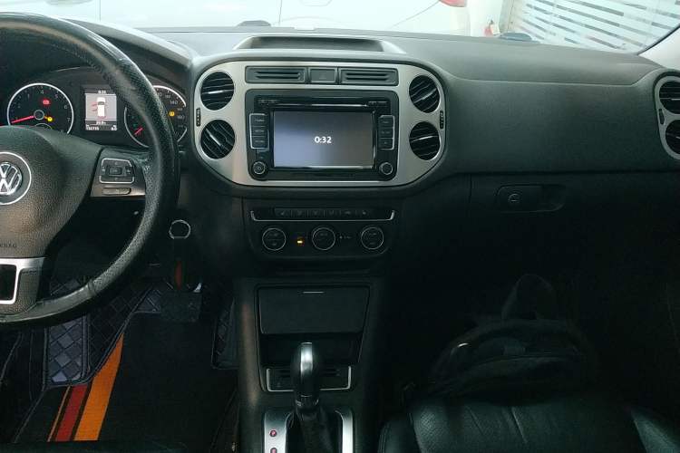 Used Volkswagen Tiguan L 2013 1.8TSI Automatic Two-Wheel Drive Luxury Model