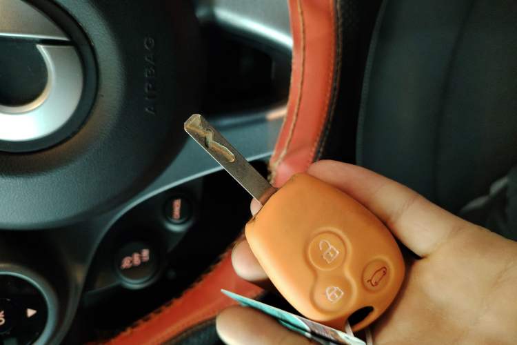 Used smart fortwo 2019 0.9T 66kW Hardtop Engine Version China VI Emission Standard
