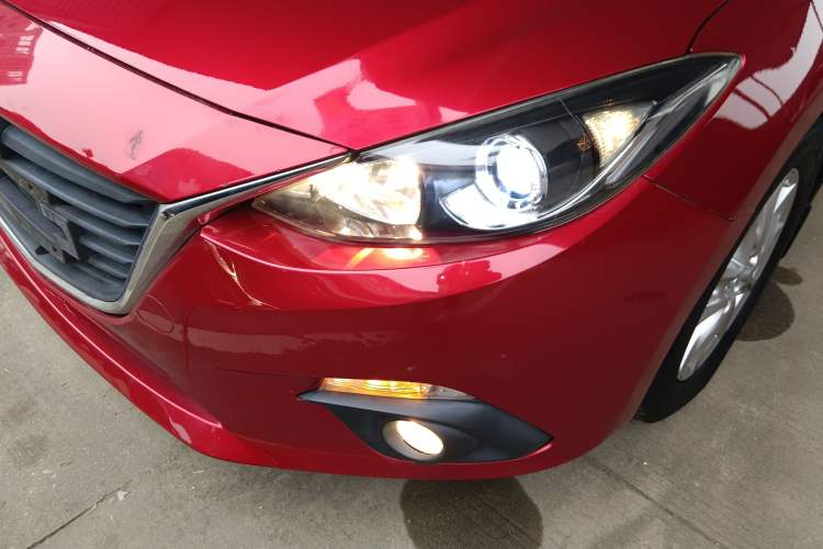 Used Mazda 3 Axela 2016 Sedan 1.5L Automatic Luxury Model Left Front Headlight