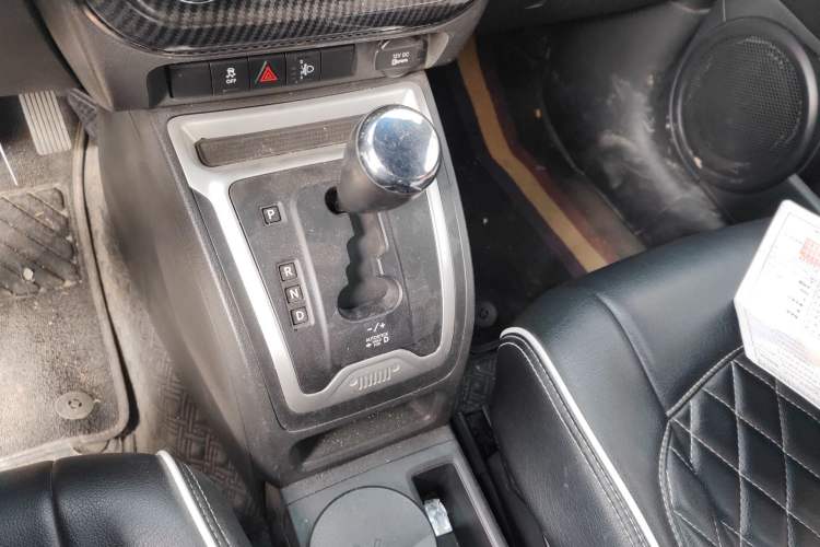 Used Jeep Compass 2014 2.4L Four-Wheel Drive Serpentine Collection Edition