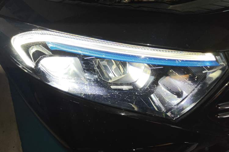 Used Mercedes-Benz EQA 2022 EQA 300 4MATIC Launch Edition Right Front Headlight