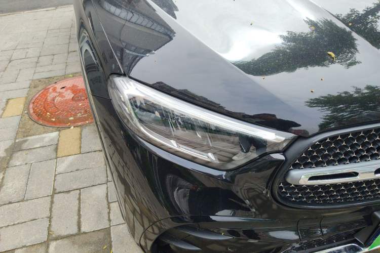 Used Mercedes-Benz GLC 2025 Refreshed GLC 300 L 4MATIC Dynamic Version 5 Seats Right Front Headlight