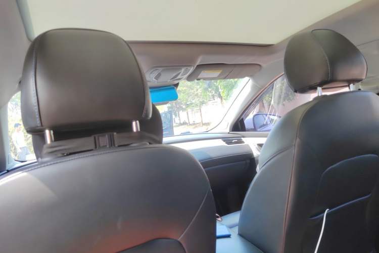 Used Rising ER6 2020 620 km Smart Edition
