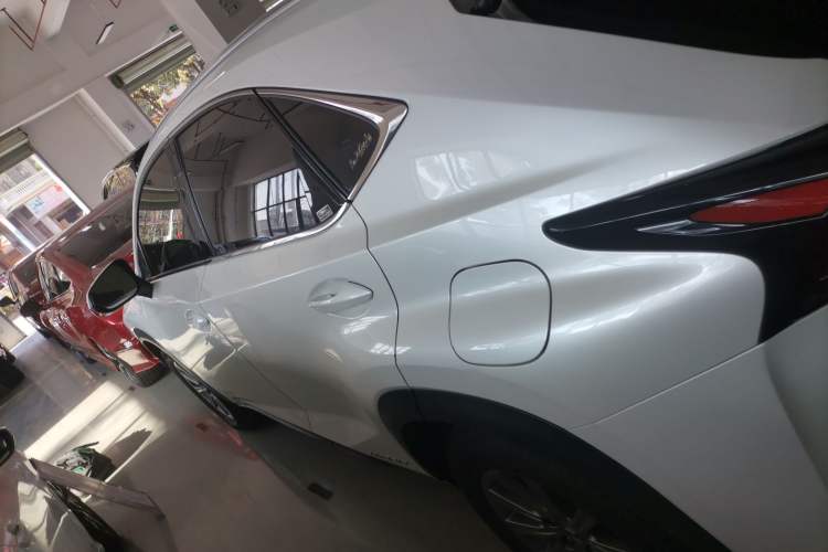 Used Lexus NX 2015 300h Front-Drive Fēngshàng Edition