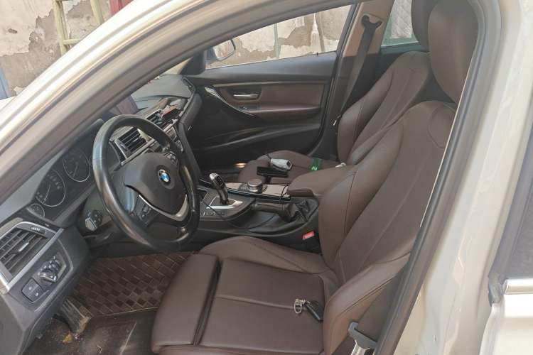 Used BMW 3 Series 2019 320Li Fashion Model
