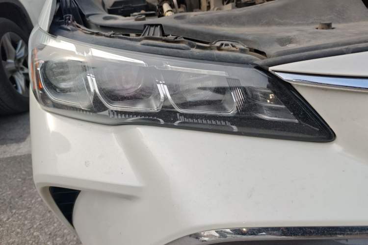 Used Toyota Avalon 2019 2.5L Touring Premium Version China VI Standard