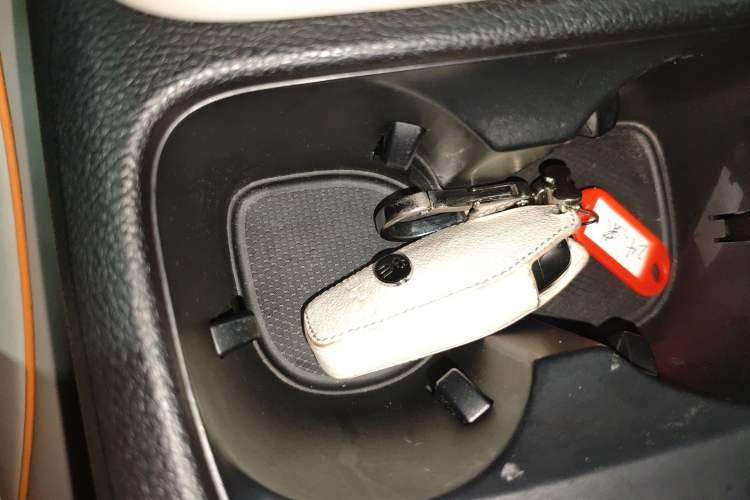 Used BYD Song Pro New Energy 2024 HONOR Edition DM-i 71KM Navigation Model Vehicle Key