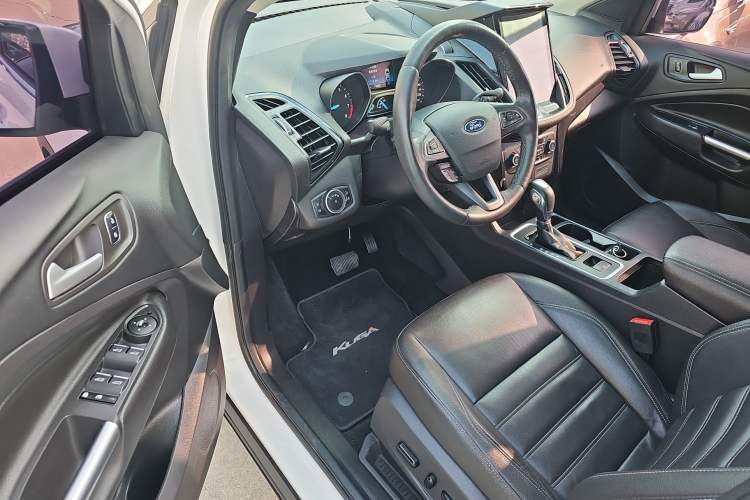 Used Ford Kuga 2019 EcoBoost 180 Two-Wheel-Drive Titanium Plus Model China VI Standard
