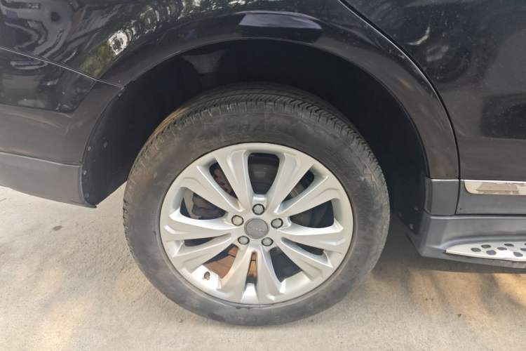 Used Haval H8 2017 2.0T Gasoline Two-Wheel Drive Smart Edition
