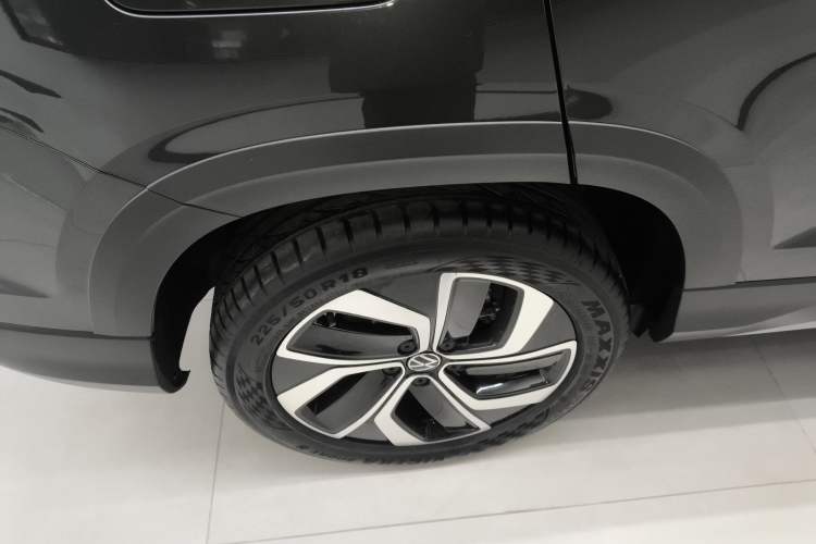 Used Volkswagen Tharu 2024 300TSI Two-Wheel-Drive Full Moon Edition