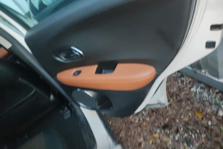 Used Honda Vezel 2015 1.8L CVT 2WD Luxury Model
