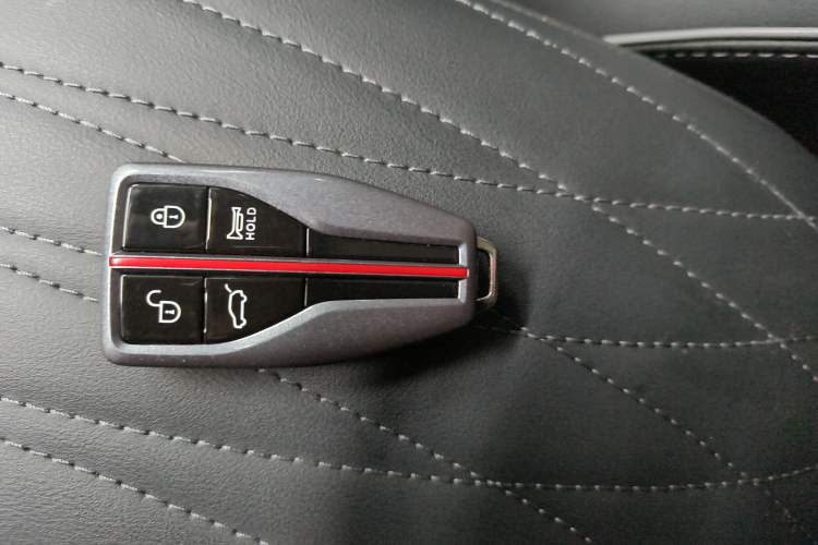 Used Hongqi HS5 2022 Revised Version 2.0T Smart Connect Flagship Edition
