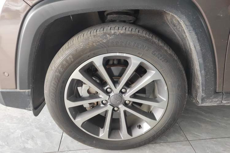 Used Jeep Grand Commander 2018 2.0T Four-Wheel Drive Enjoyment Version China V
