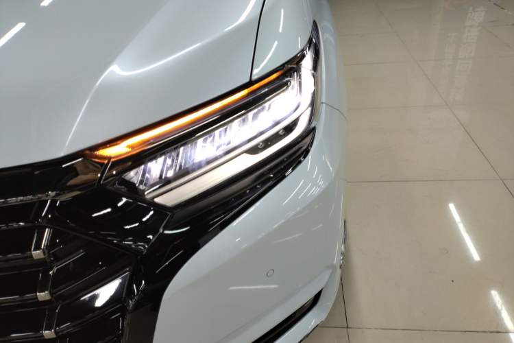 Used Honda Elysion 2024 2.0L eHEV Ultimate Edition