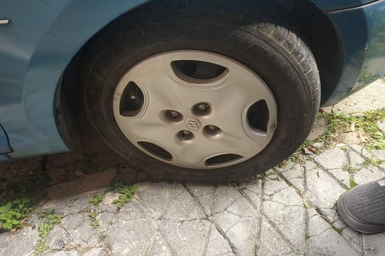 Used Lifan Auto 320 2012 Champion Edition 1.3L Manual CoolDrive Model
