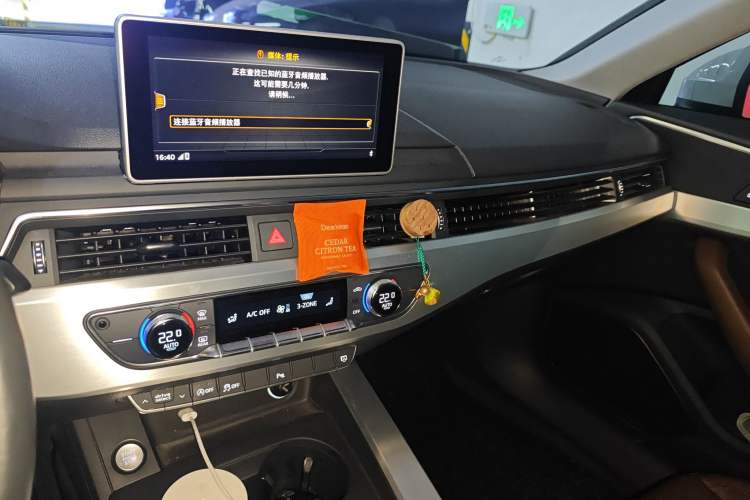 Used Audi A4L 2018 30th Anniversary Edition 40 TFSI Fashion Model