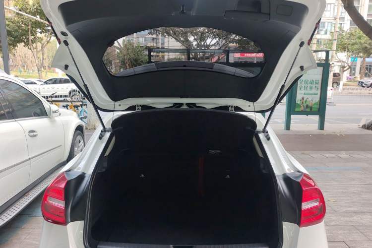 Used Mercedes-Benz GLA 2016 GLA 200 Fashion Model
