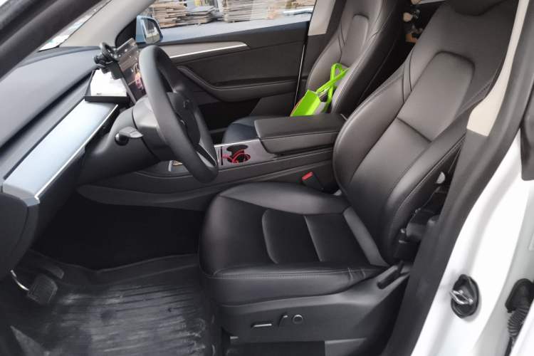 Used Tesla Model Y 2023 Rear-Wheel-Drive Version